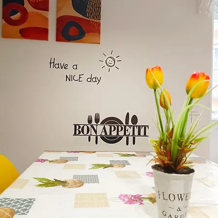 Beauty Cinecitta Metro A شقة روما